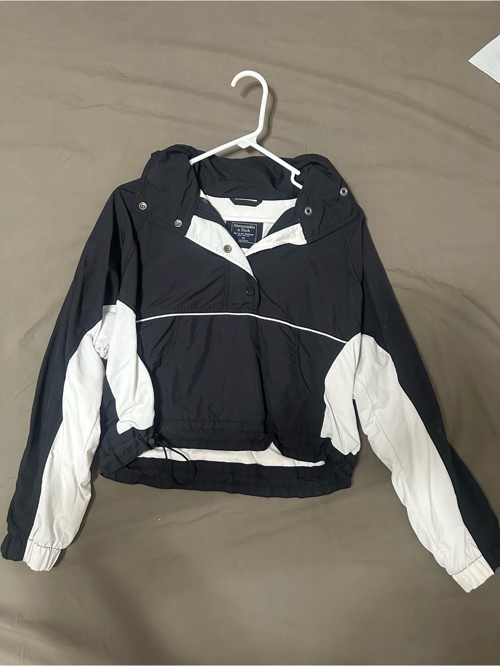 Abercrombie Black & White Hooded Windbreaker Jacket - Women's
